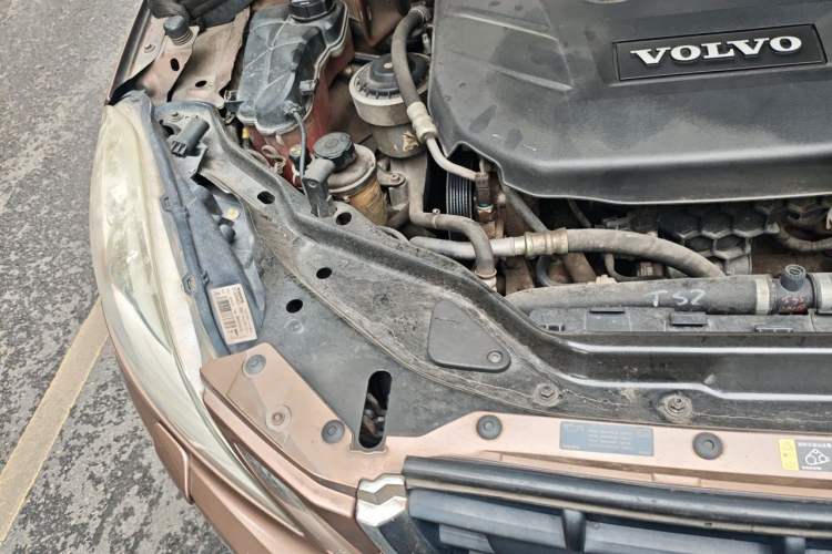 Used Volvo XC60 2013 T5 Zhiya Edition Engine Bay Right