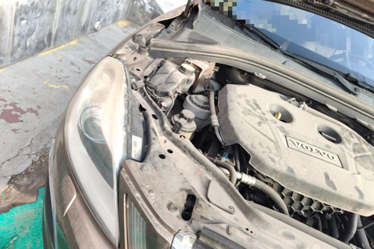 Used Volvo XC60 2013 T5 Zhiya Edition Engine Bay Right