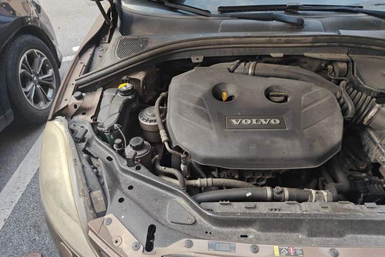 Used Volvo XC60 2013 T5 Zhiya Edition Engine Bay Right