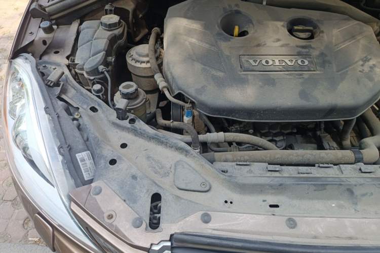 Used Volvo XC60 2013 T5 Zhiya Edition Engine Bay Right