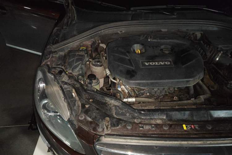 Used Volvo XC60 2013 T5 Prestige Edition Engine Bay Right