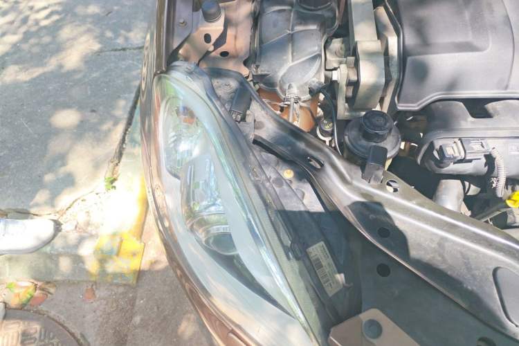 Used Volvo XC60 2013 T6 AWD Comfort Edition Engine Bay Right