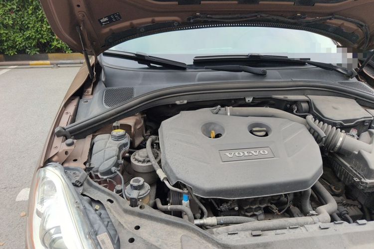 Used Volvo XC60 2013 T5 Zhiya Edition Engine Bay Right