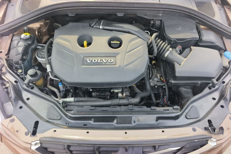 Used Volvo XC60 2013 T5 Comfort Edition Engine Bay
