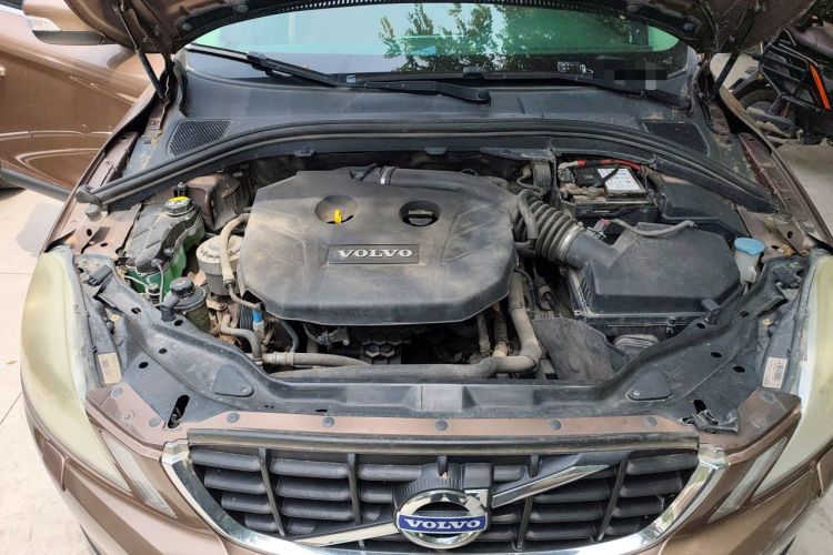 Used Volvo XC60 2013 T5 Zhiya Edition Engine Bay