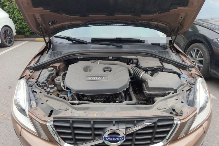 Used Volvo XC60 2013 T5 Zhiya Edition Engine Bay