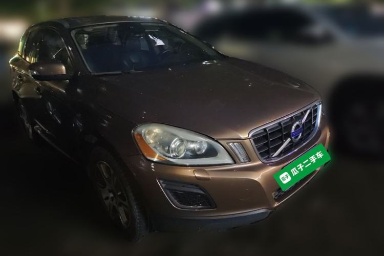 Used Volvo XC60 2013 T5 Comfort Edition Front Right 45 Deg