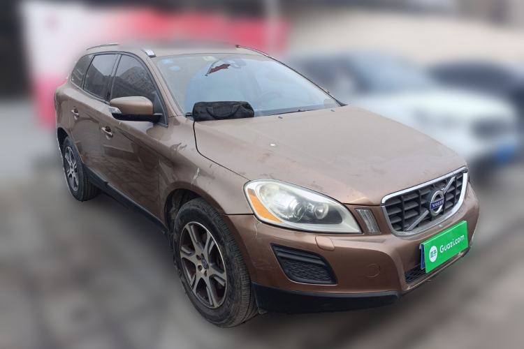 Used Volvo XC60 2013 T5 Comfort Edition Front Right 45 Deg
