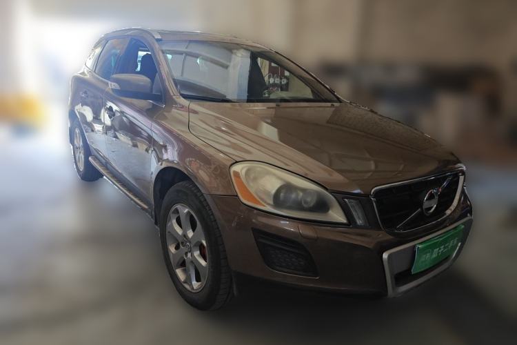 Used Volvo XC60 2013 T5 Zhiya Edition Front Right 45 Deg