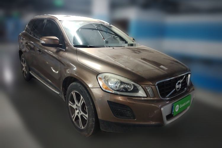 Used Volvo XC60 2013 T5 Comfort Edition Front Right 45 Deg