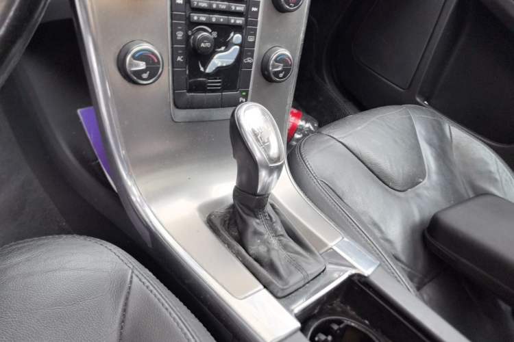 Used Volvo XC60 2013 T5 Zhiya Edition Gear Lever