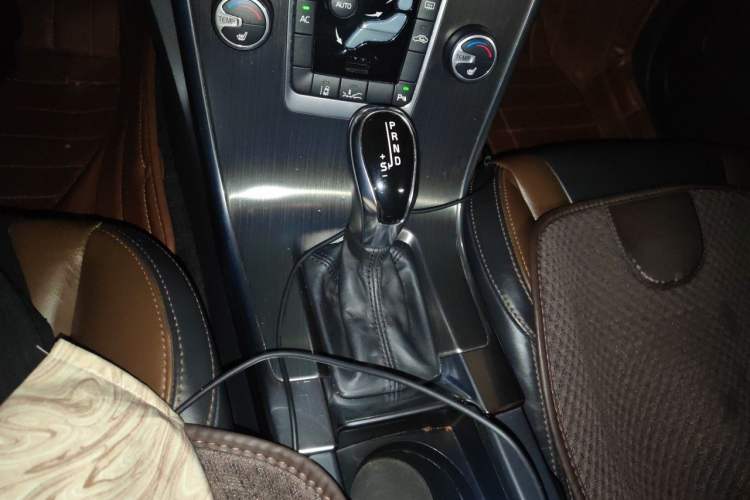 Used Volvo XC60 2013 T5 Zhiya Edition Gear Lever