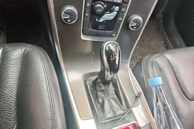 Used Volvo XC60 2013 T5 Zhiya Edition Gear Lever