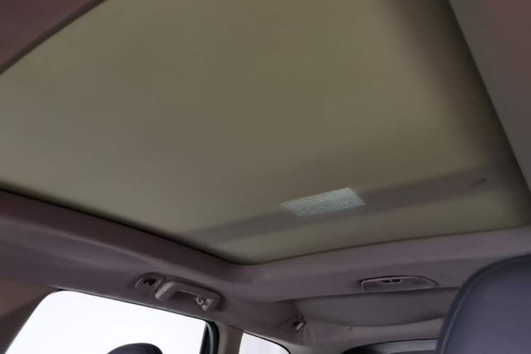 Used Volvo XC60 2013 T5 Smart Edition Headliner