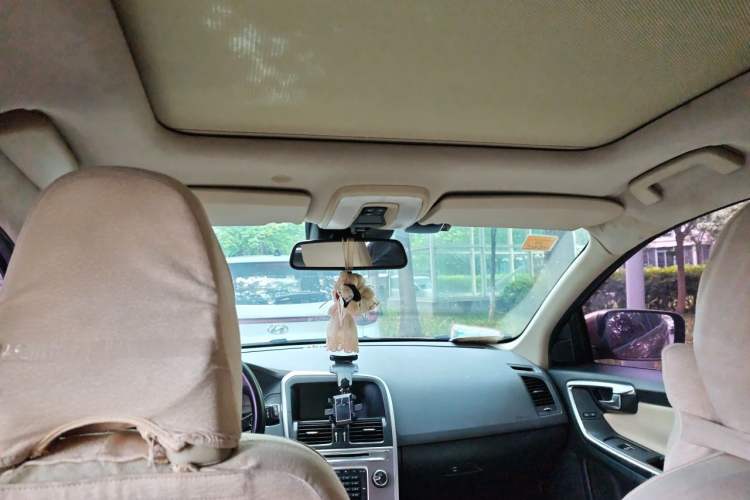 Used Volvo XC60 2013 T5 Comfort Edition Headliner