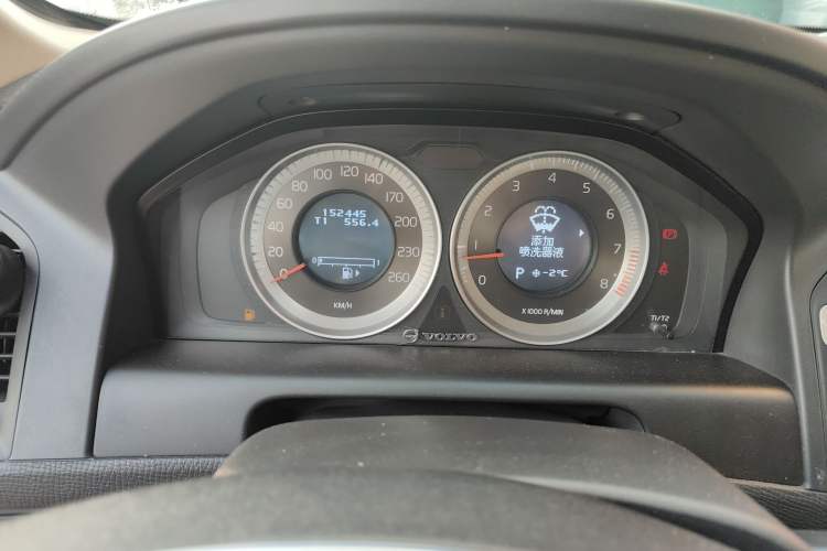 Used Volvo XC60 2013 T5 Zhiya Edition Instrument Cluster