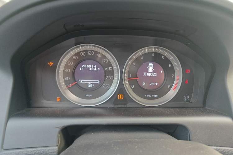 Used Volvo XC60 2013 T5 Zhiya Edition Instrument Cluster