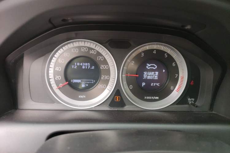 Used Volvo XC60 2013 T5 Zhiya Edition Instrument Cluster