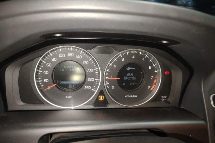 Used Volvo XC60 2013 T5 Comfort Edition Instrument Cluster