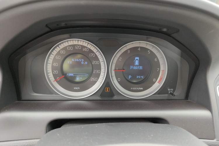 Used Volvo XC60 2013 T5 Zhiya Edition Instrument Cluster