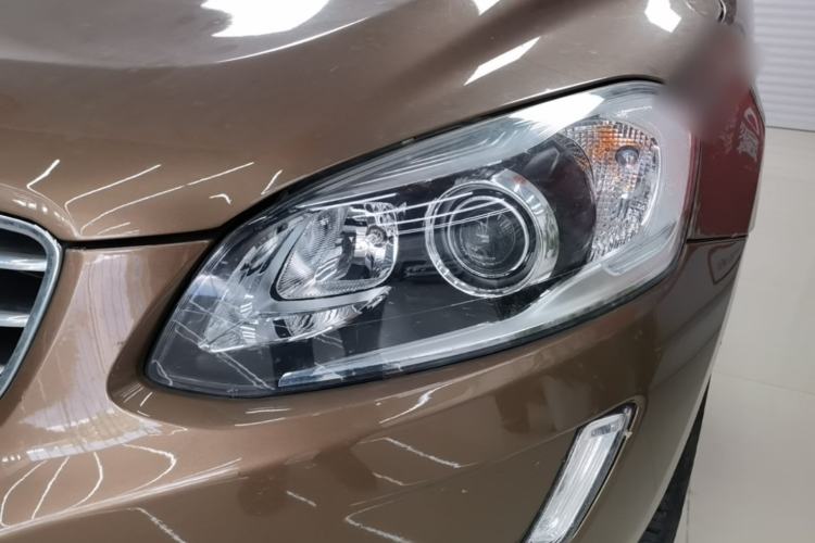 Used Volvo XC60 2013 T5 Smart Edition Left Front Headlight