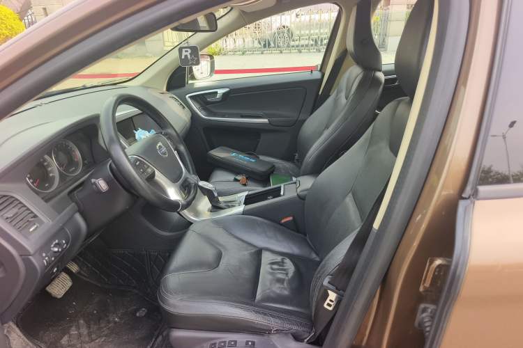 Used Volvo XC60 2013 T5 Comfort Edition Left Front Seat