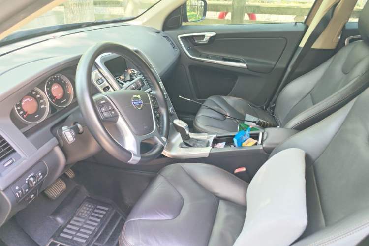 Used Volvo XC60 2013 T6 AWD Comfort Edition Left Front Seat