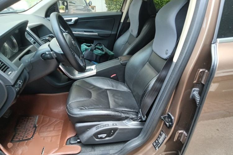 Used Volvo XC60 2013 T6 AWD Comfort Edition Left Front Seat