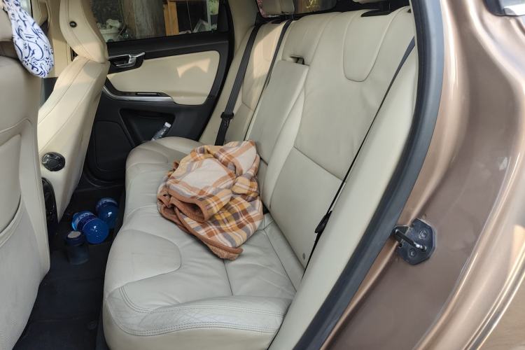 Used Volvo XC60 2013 T5 Zhiya Edition Left Rear Seat