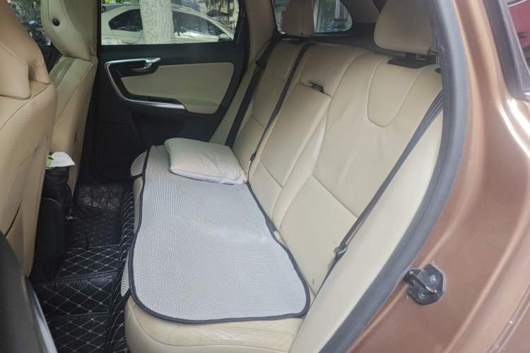 Used Volvo XC60 2013 T5 Zhiya Edition Left Rear Seat