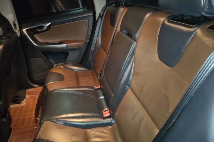 Used Volvo XC60 2013 T5 Zhiya Edition Left Rear Seat