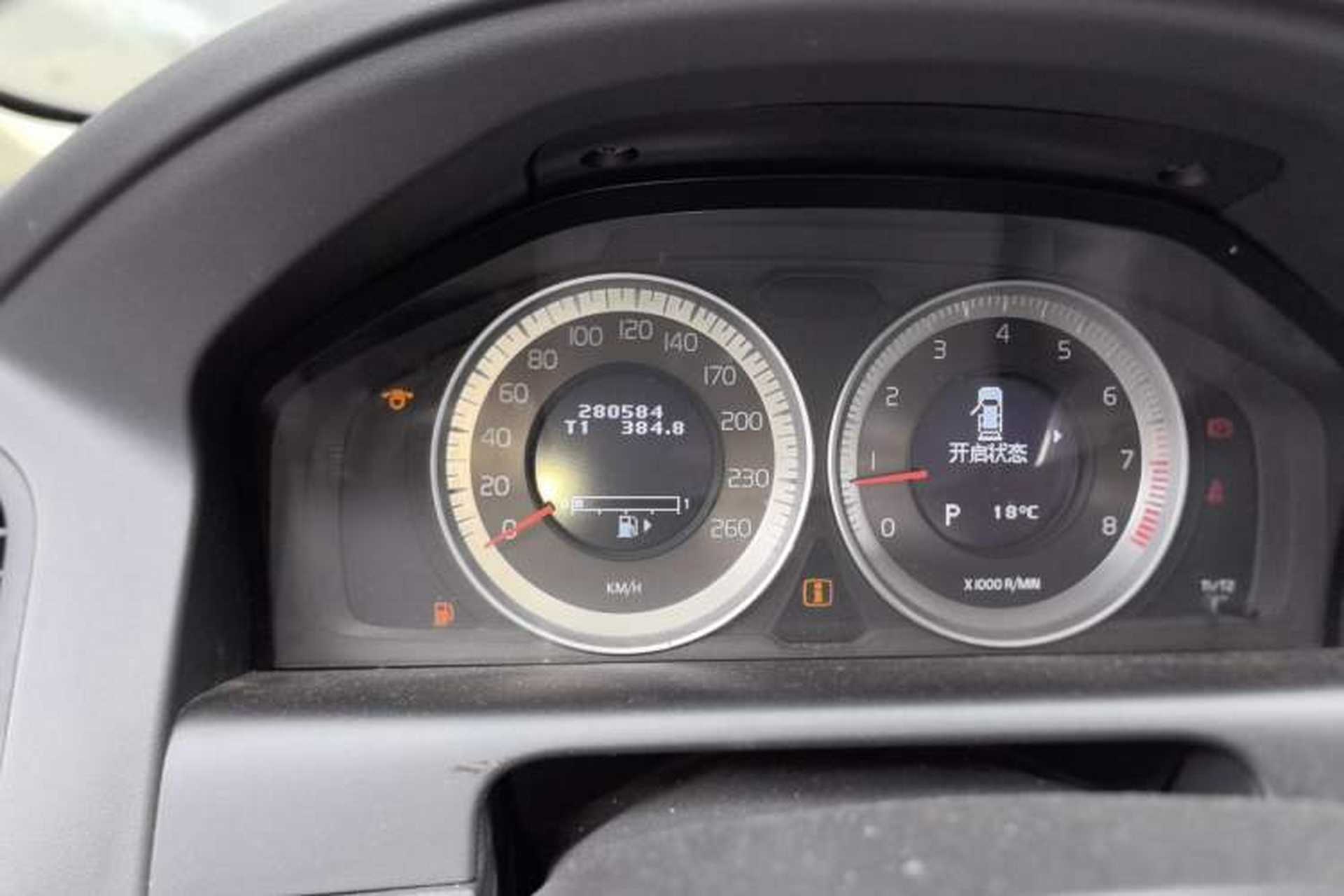 Used Volvo XC60 2013 T5 Zhiya Edition Odometer Close Up