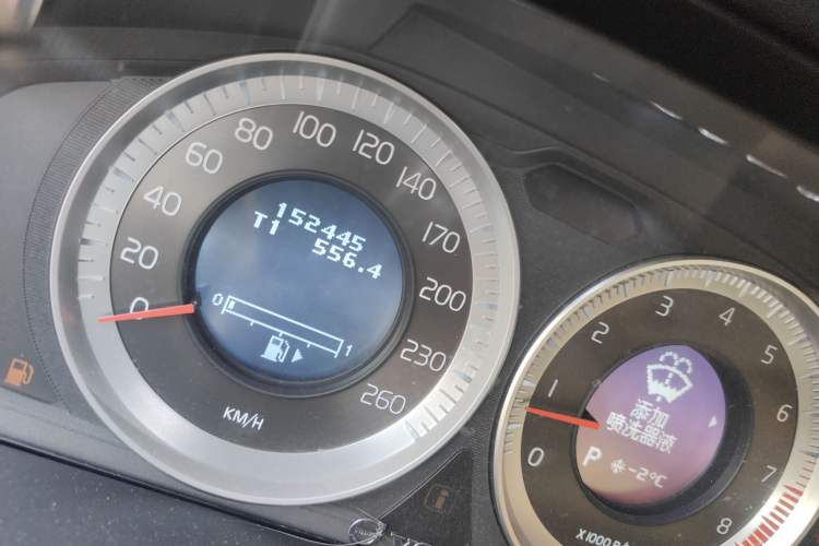 Used Volvo XC60 2013 T5 Zhiya Edition Odometer Close Up