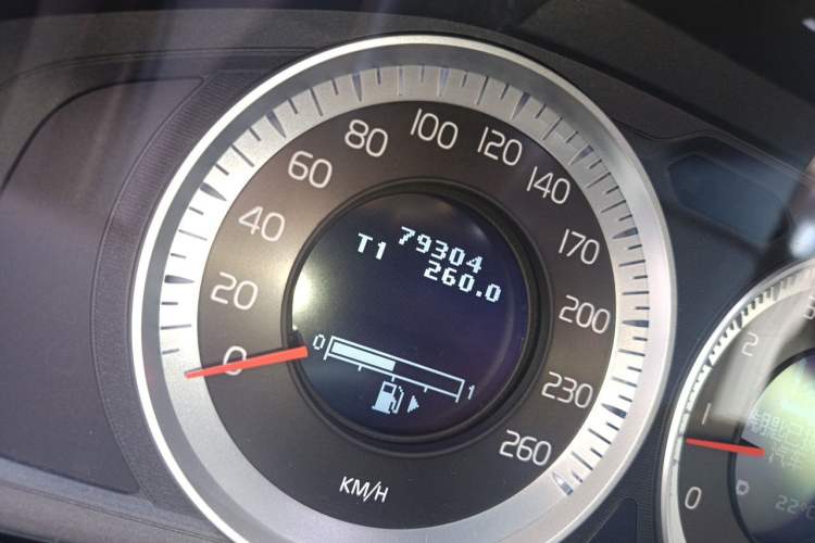 Used Volvo XC60 2013 T5 Zhiya Edition Odometer Close Up