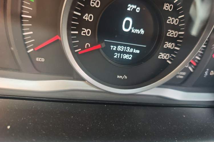 Used Volvo XC60 2013 T5 Zhiya Edition Odometer Close Up