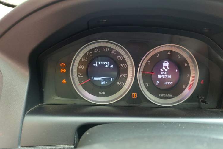 Used Volvo XC60 2013 T5 Zhiya Edition Odometer Close Up