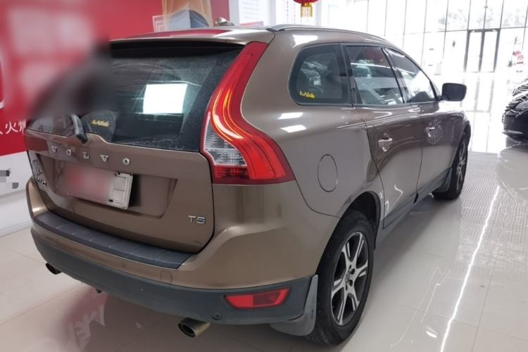 Used Volvo XC60 2013 T5 Smart Edition Rear Right 45 Deg