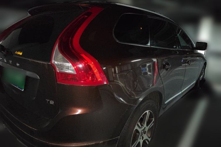 Used Volvo XC60 2013 T5 Prestige Edition Rear Right 45 Deg