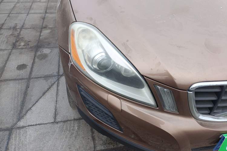 Used Volvo XC60 2013 T5 Comfort Edition Right Front Headlight