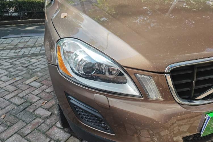 Used Volvo XC60 2013 T5 Zhiya Edition Right Front Headlight