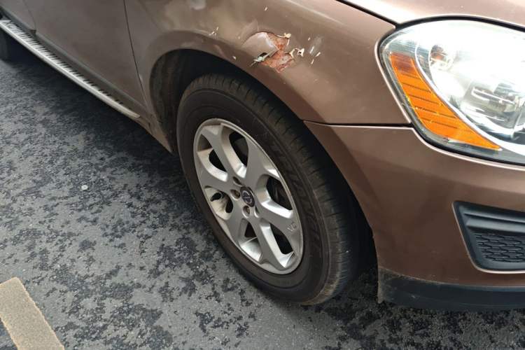 Used Volvo XC60 2013 T5 Zhiya Edition Right Front Wheel Hub