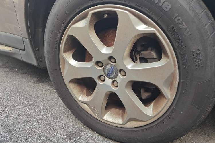 Used Volvo XC60 2013 T5 Zhiya Edition Right Front Wheel Hub