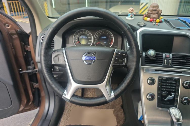 Used Volvo XC60 2013 T6 AWD Comfort Edition Steering Wheel