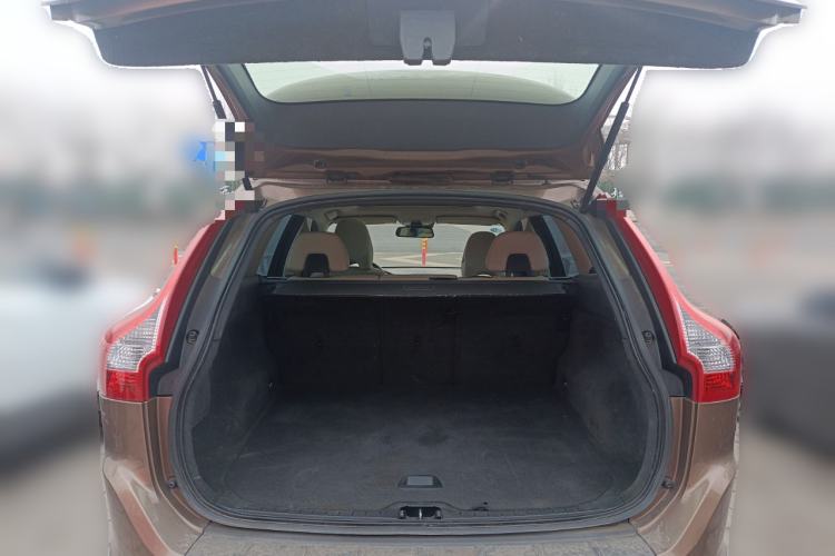 Used Volvo XC60 2013 T5 Comfort Edition Trunk