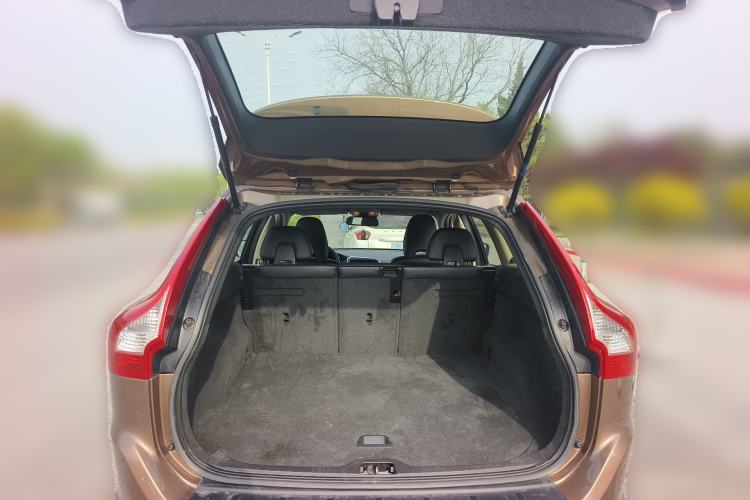Used Volvo XC60 2013 T5 Comfort Edition Trunk