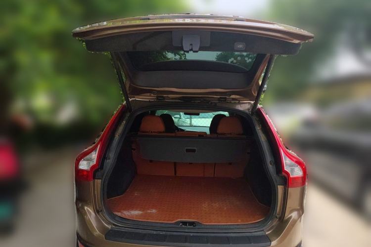 Used Volvo XC60 2013 T5 Zhiya Edition Trunk