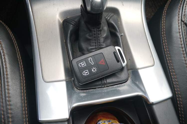 Used Volvo XC60 2013 T5 Comfort Edition Vehicle Key
