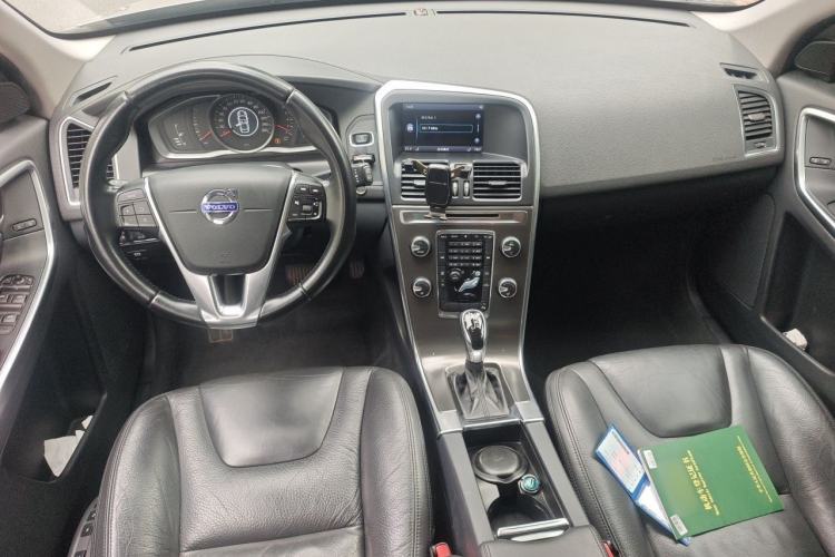 Used Volvo XC60 2013 T5 Zhiya Edition Center Console
