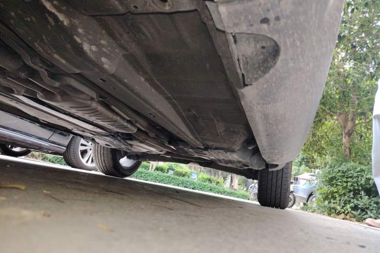 Used Volvo XC60 2013 T6 AWD Comfort Edition Chassis Front Left