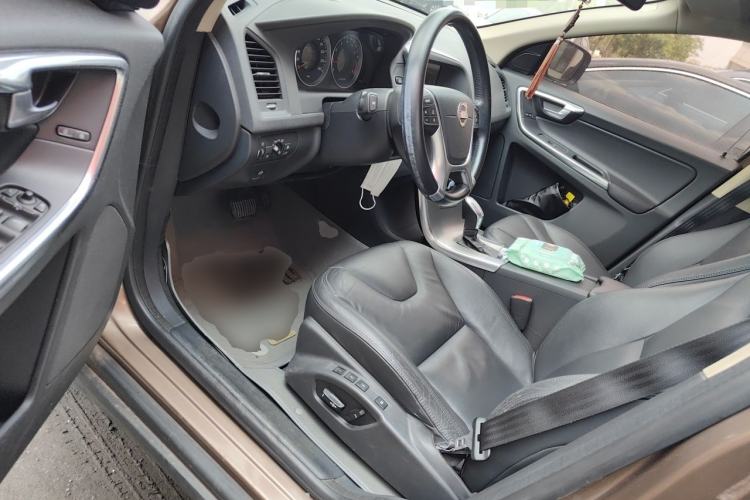 Used Volvo XC60 2013 T5 Comfort Edition Driver Seat